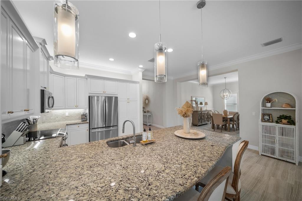 RIVERSTONE - Residential