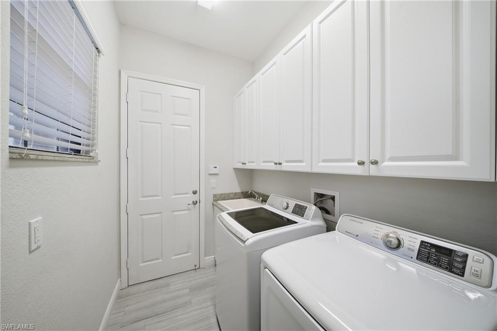 RIVERSTONE - Residential