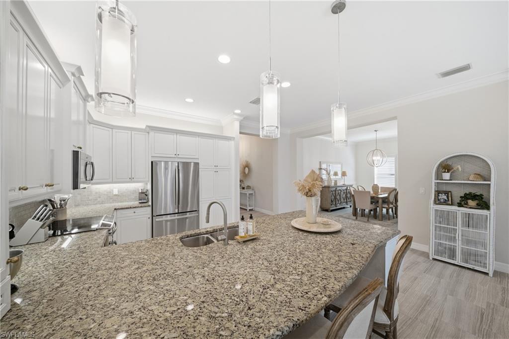 RIVERSTONE - Residential