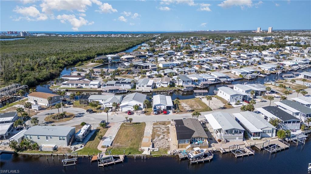 BAYSIDE ESTATES - Land