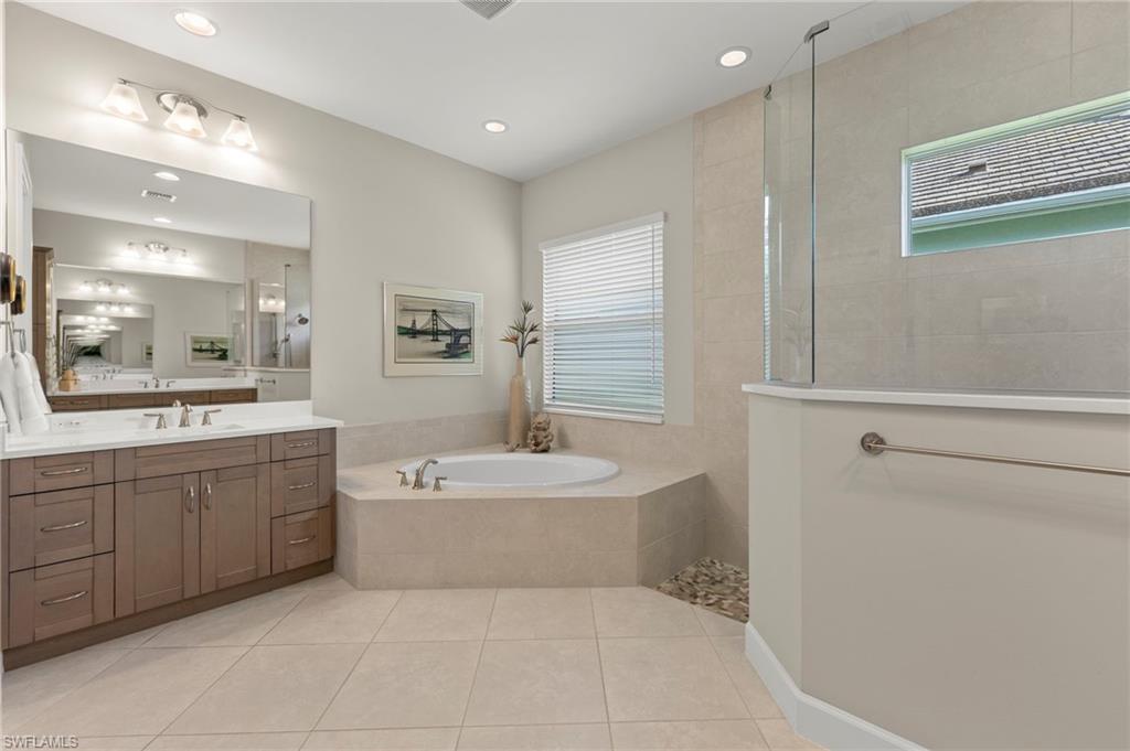 ISLES OF COLLIER PRESERVE - Residential