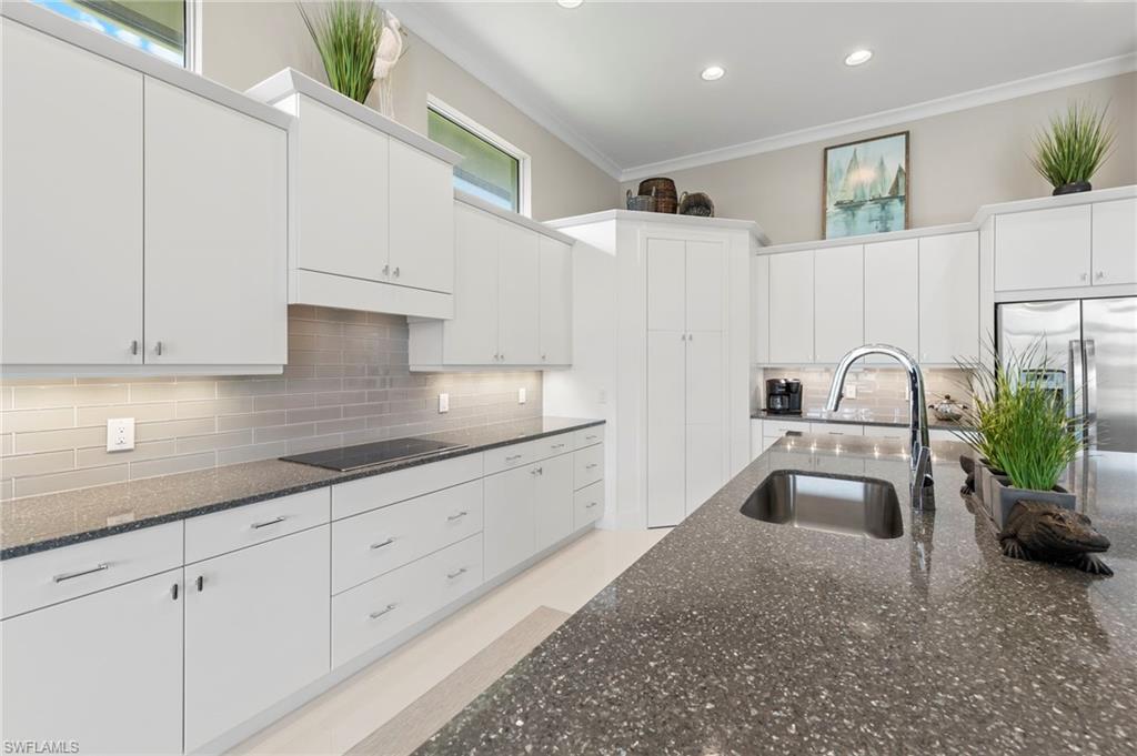 ISLES OF COLLIER PRESERVE - Residential