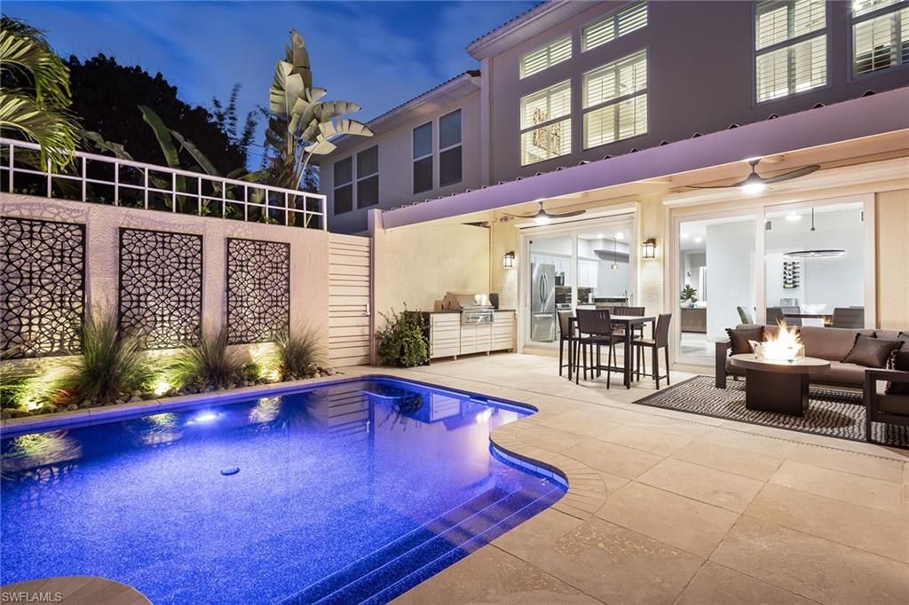 Photo of 1070 5th ST S, NAPLES, FL 34102 (MLS # 226015938)