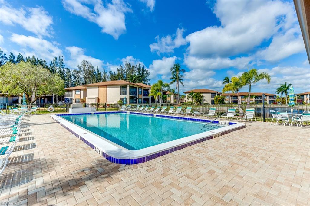 DAVIS WOODS CONDOMINIUM - Residential