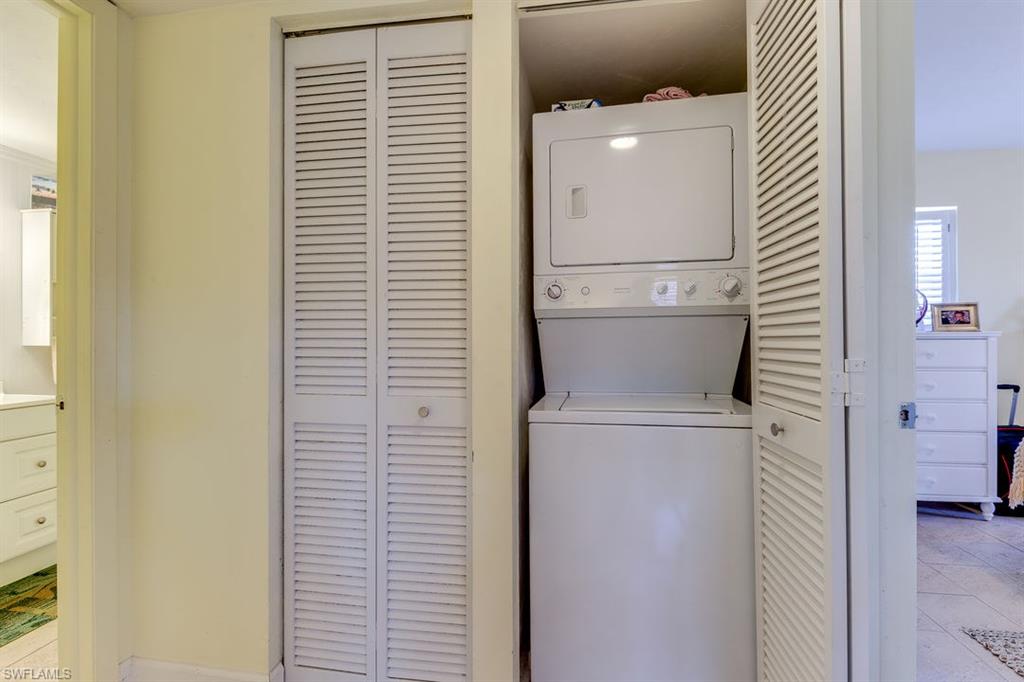 DAVIS WOODS CONDOMINIUM - Residential