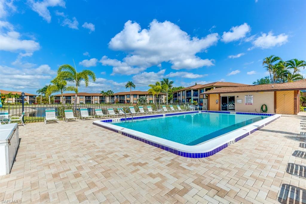 DAVIS WOODS CONDOMINIUM - Residential