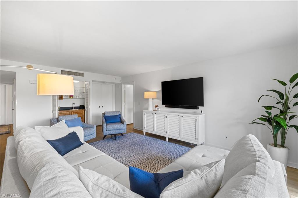 6710 Pelican Bay BLVD 422