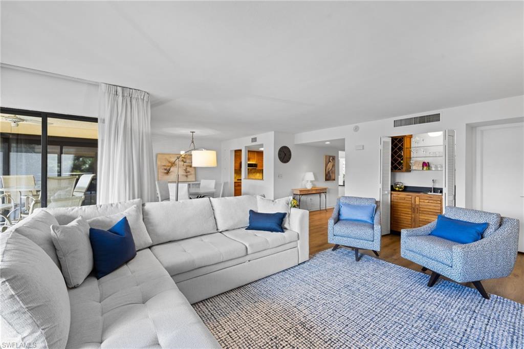 6710 Pelican Bay BLVD 422