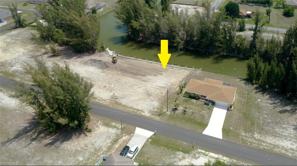 CAPE CORAL - Land