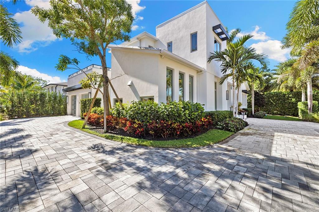 OLDE NAPLES - Residential