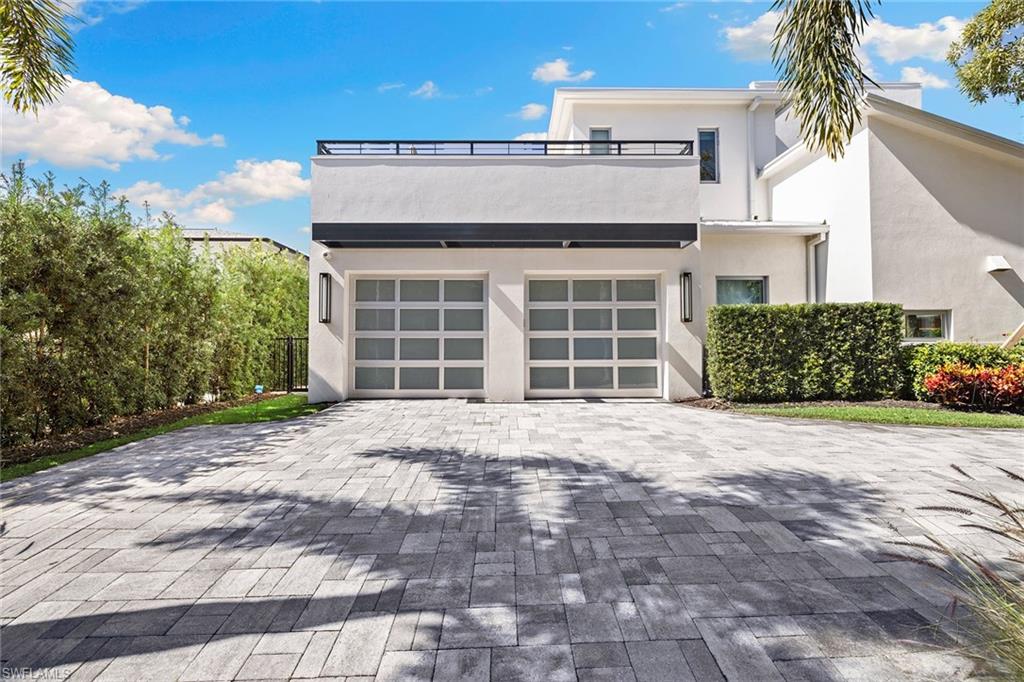 OLDE NAPLES - Residential