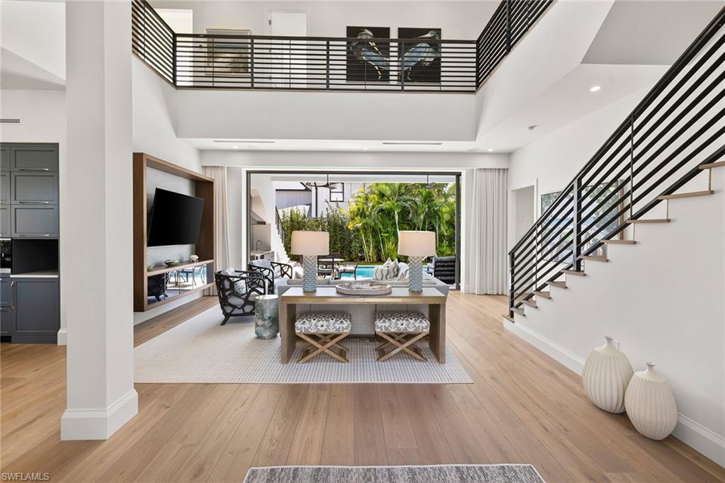 OLDE NAPLES - Residential