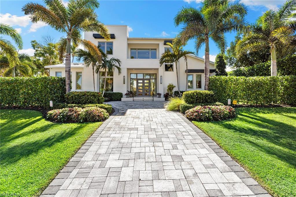 OLDE NAPLES - Residential