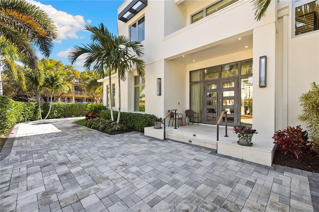 OLDE NAPLES - Residential