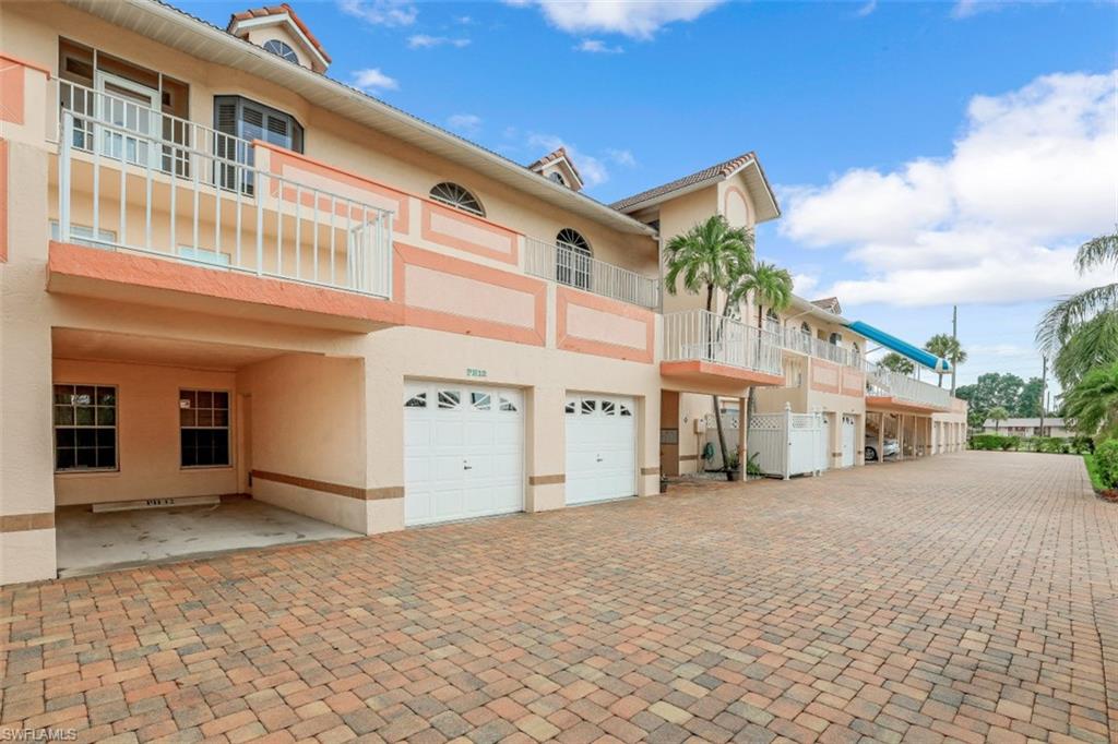 PARKWAY EAST - Residential