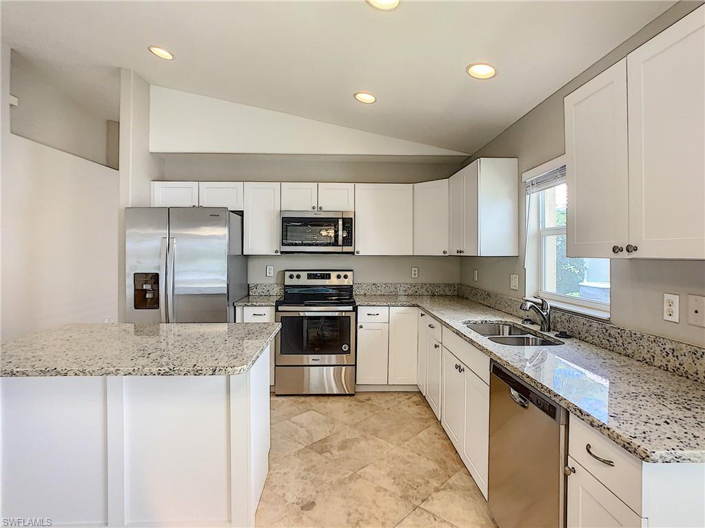 STONEYBROOK - Residential