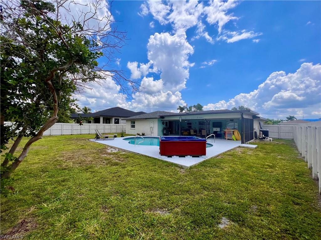 CAPE CORAL - Residential