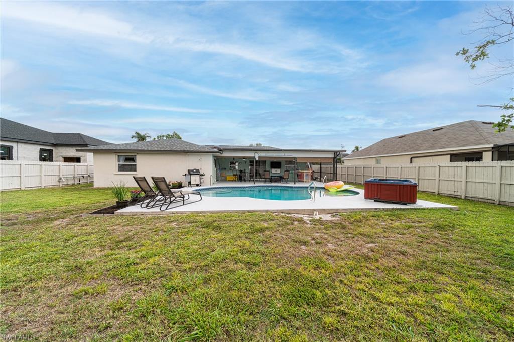 CAPE CORAL - Residential