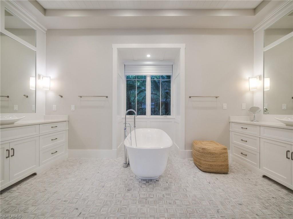 OLDE NAPLES - Residential