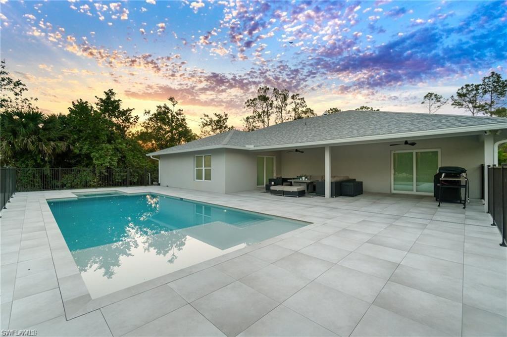 COLLIER WOODS - Residential