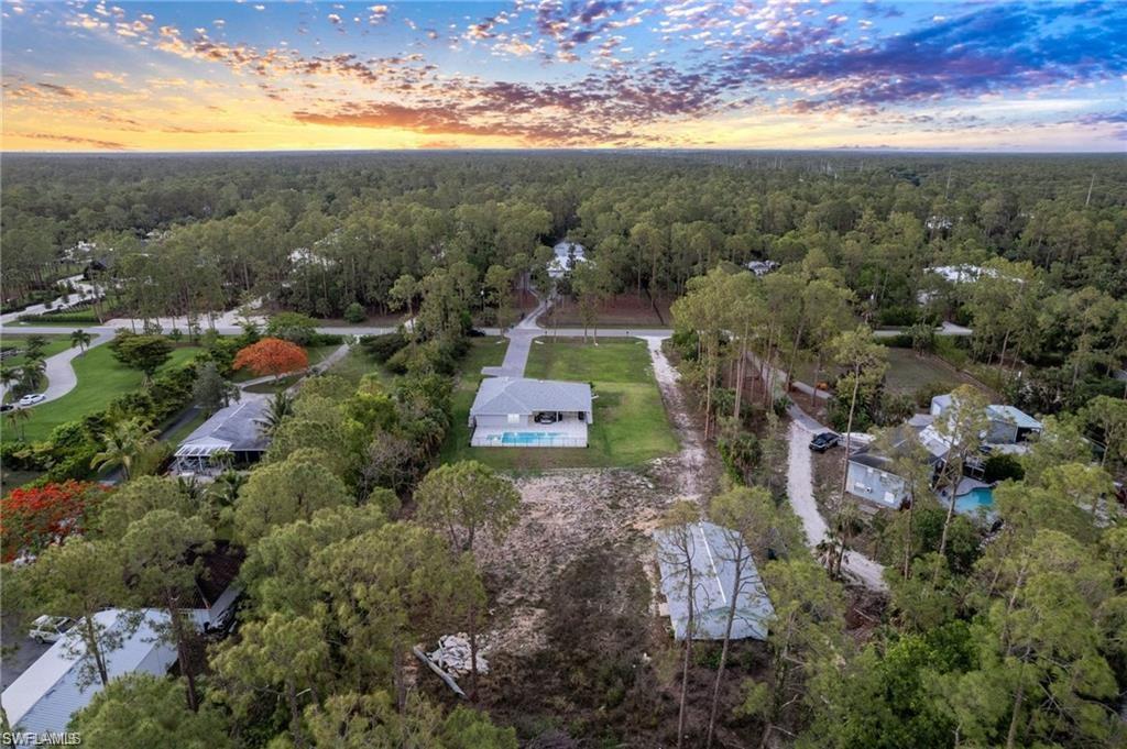 COLLIER WOODS - Residential