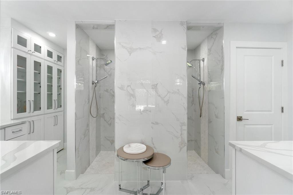 COLLIER WOODS - Residential