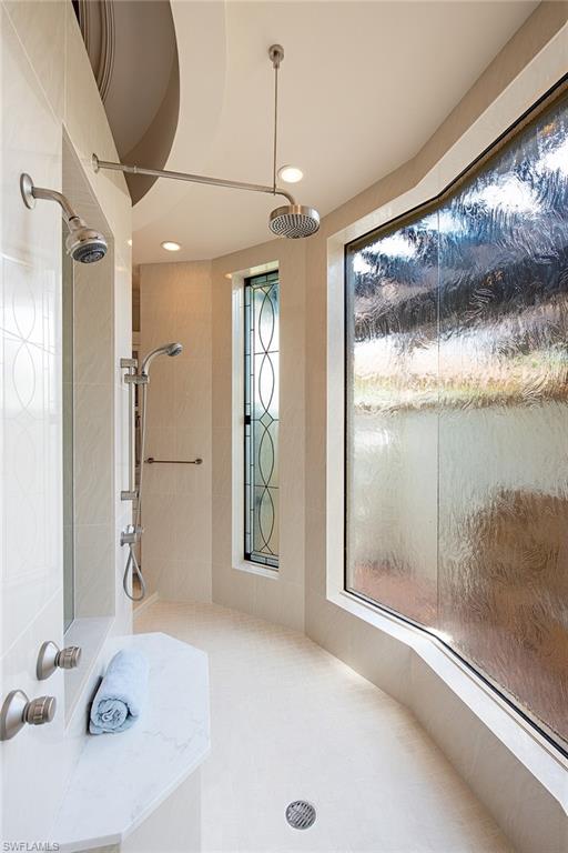 ISLE TOSCANO - Residential