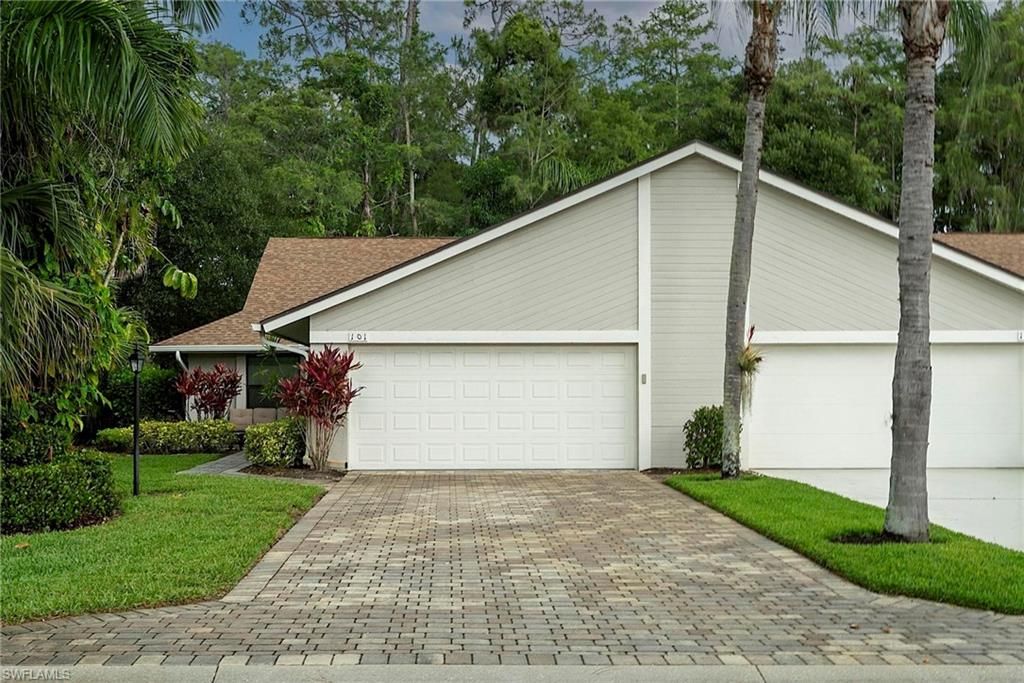 Photo of 101 Fox Glen DR #6-4, NAPLES, FL 34104 (MLS # 226020518)