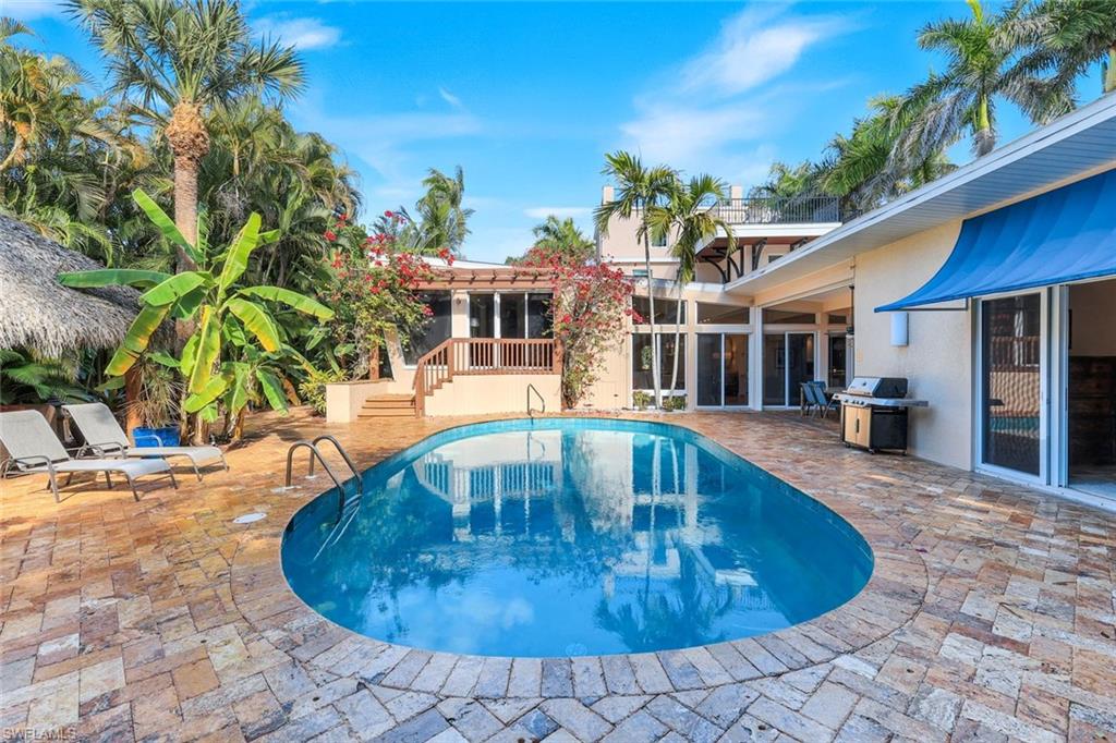 OLDE NAPLES - Residential