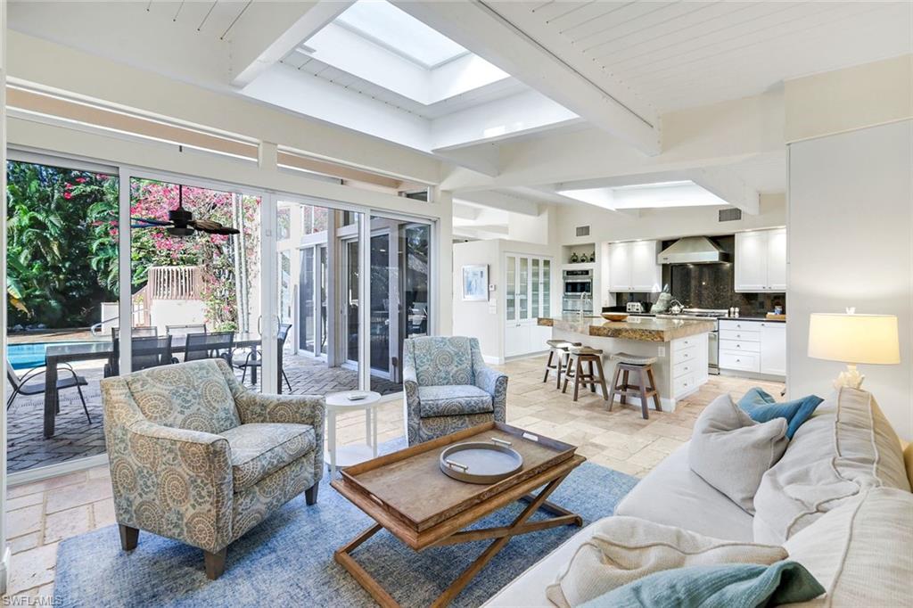 OLDE NAPLES - Residential