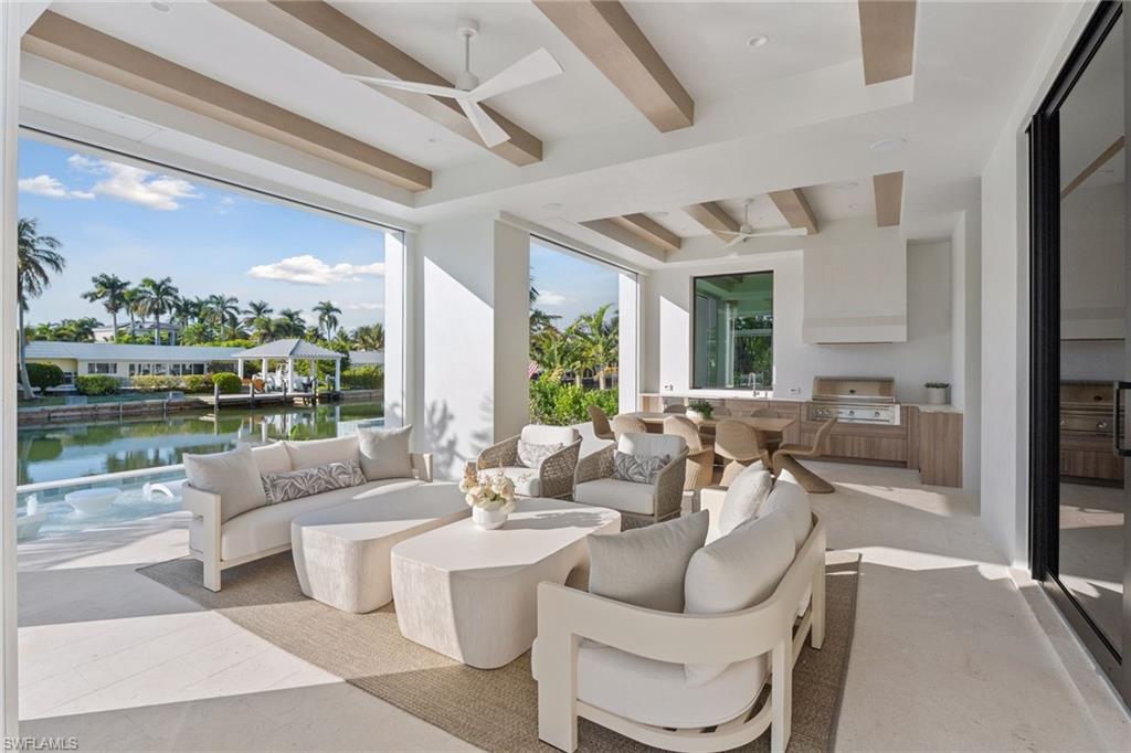 AQUALANE SHORES - Residential