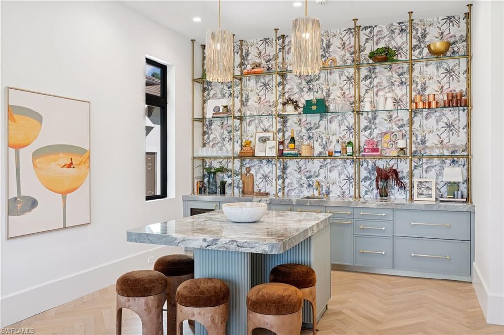 AQUALANE SHORES - Residential