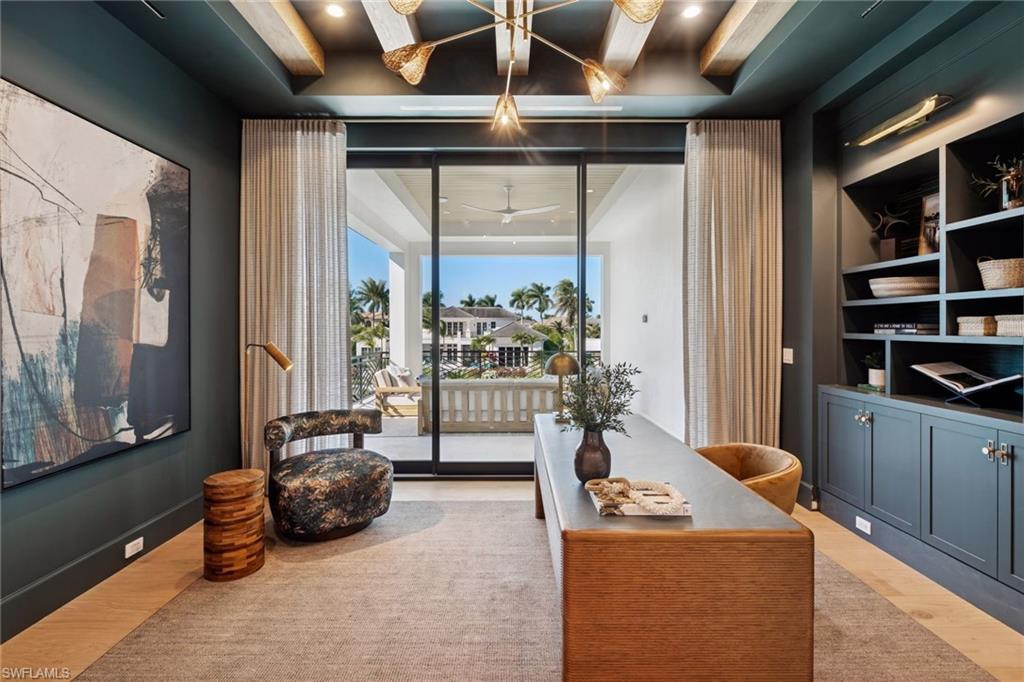 AQUALANE SHORES - Residential