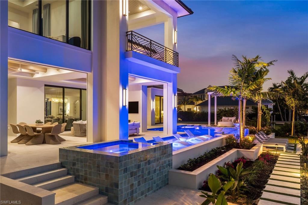 AQUALANE SHORES - Residential