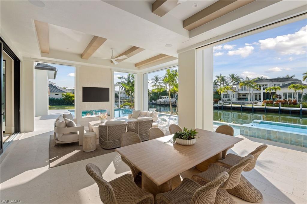 AQUALANE SHORES - Residential