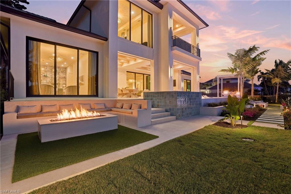 AQUALANE SHORES - Residential