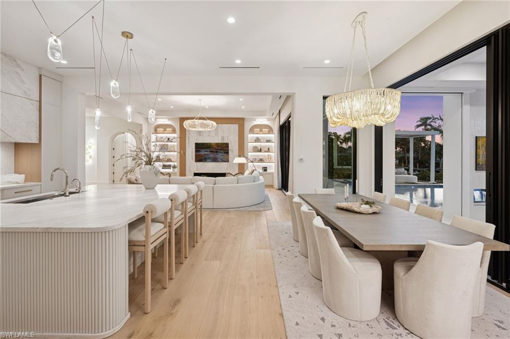 AQUALANE SHORES - Residential