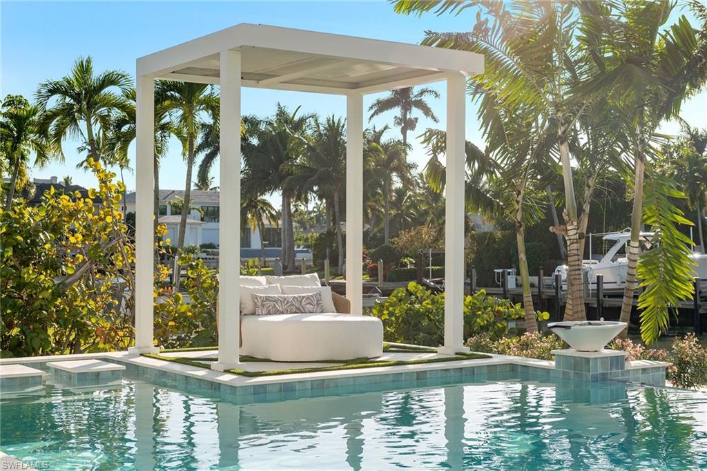 AQUALANE SHORES - Residential