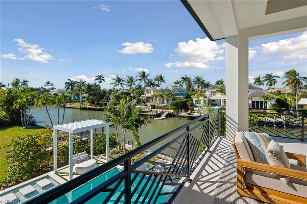 AQUALANE SHORES - Residential