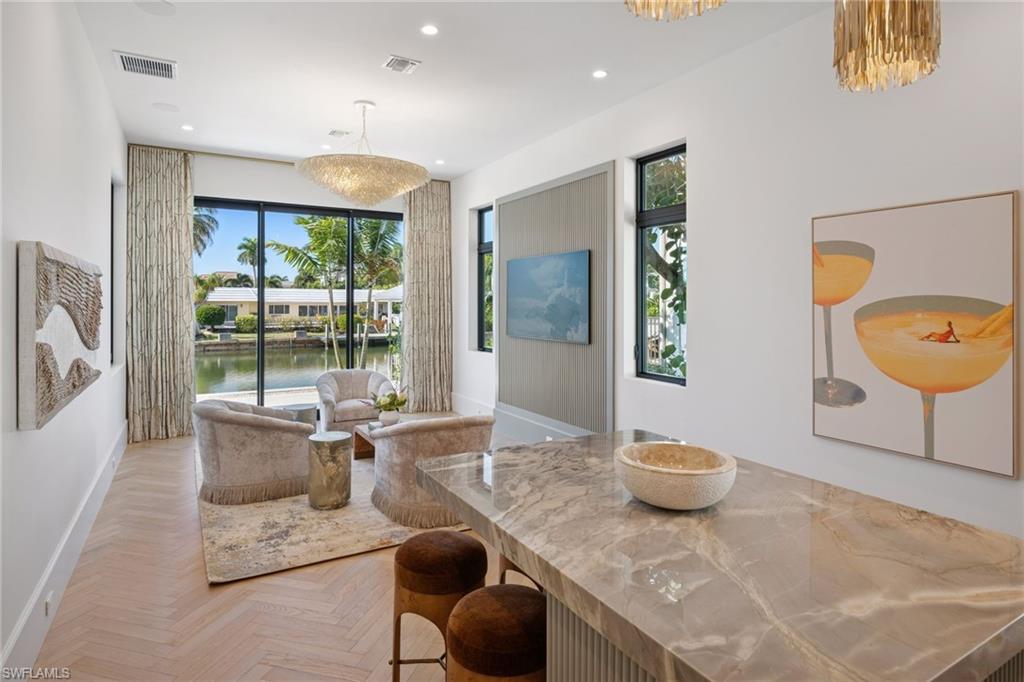 AQUALANE SHORES - Residential