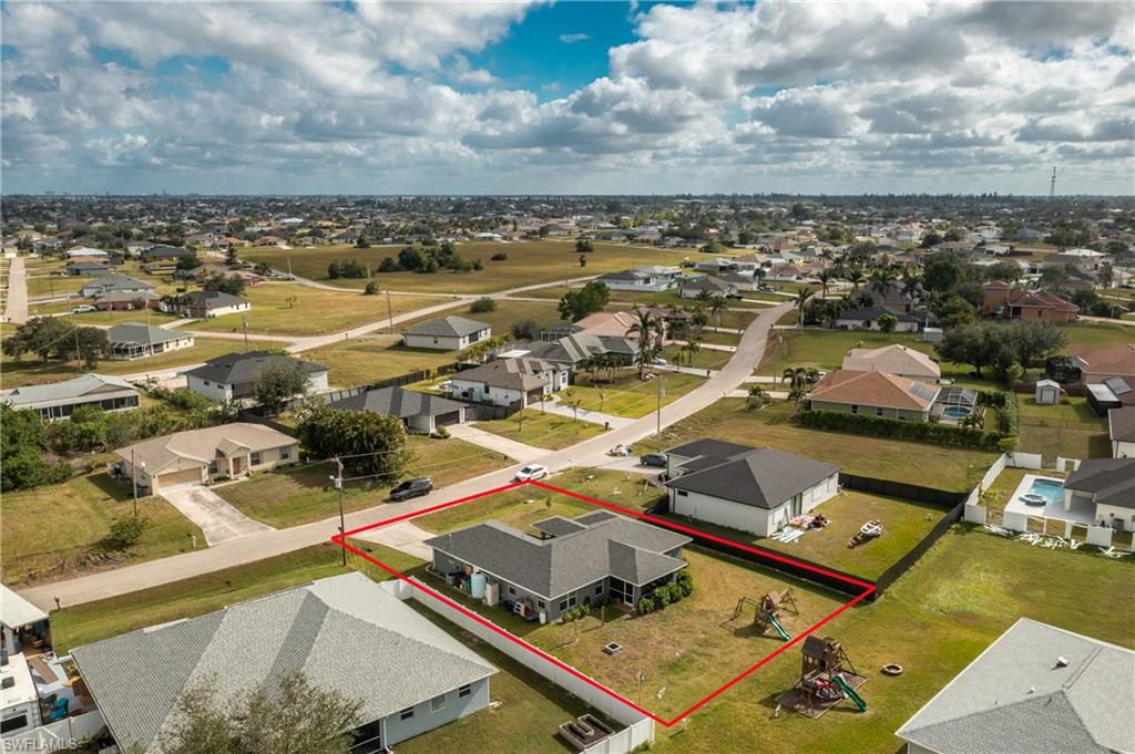 CAPE CORAL - Residential