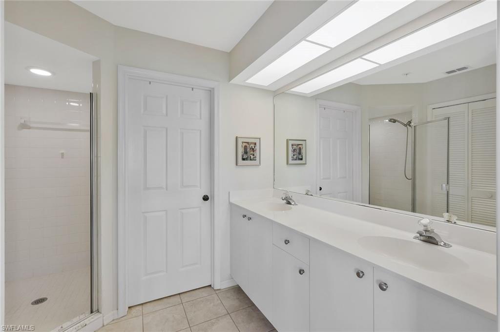 SAWGRASS POINT - Residential