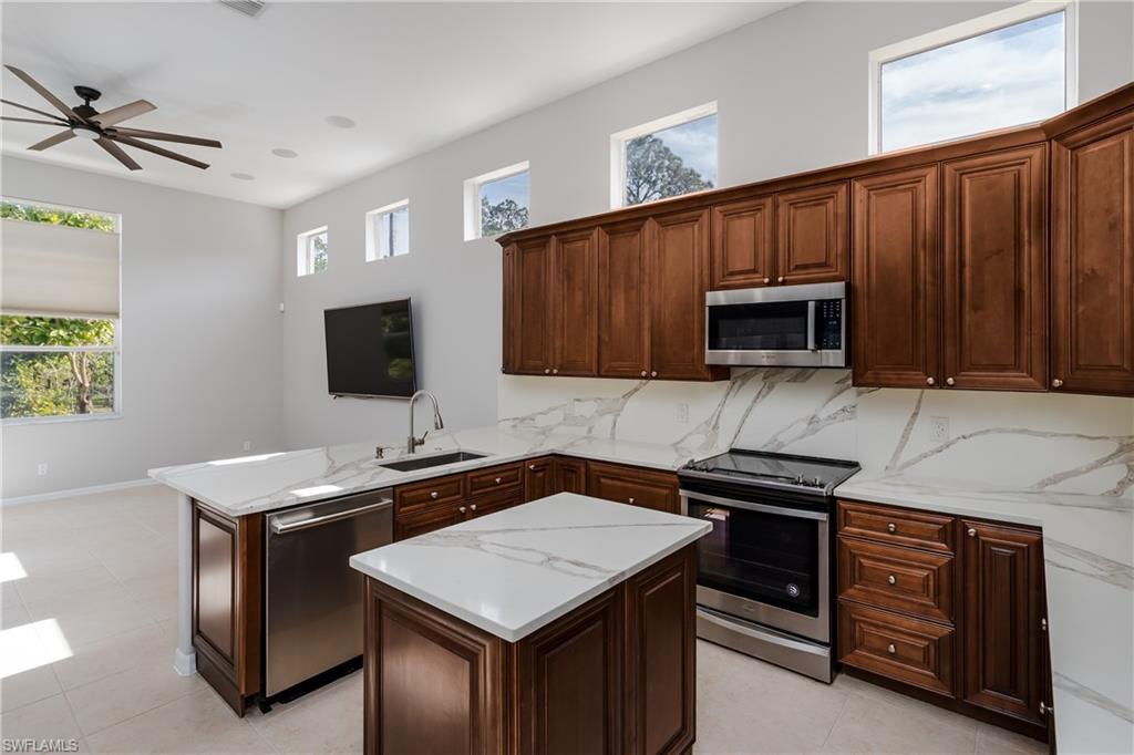 GOLDEN GATE ESTATES - Residential