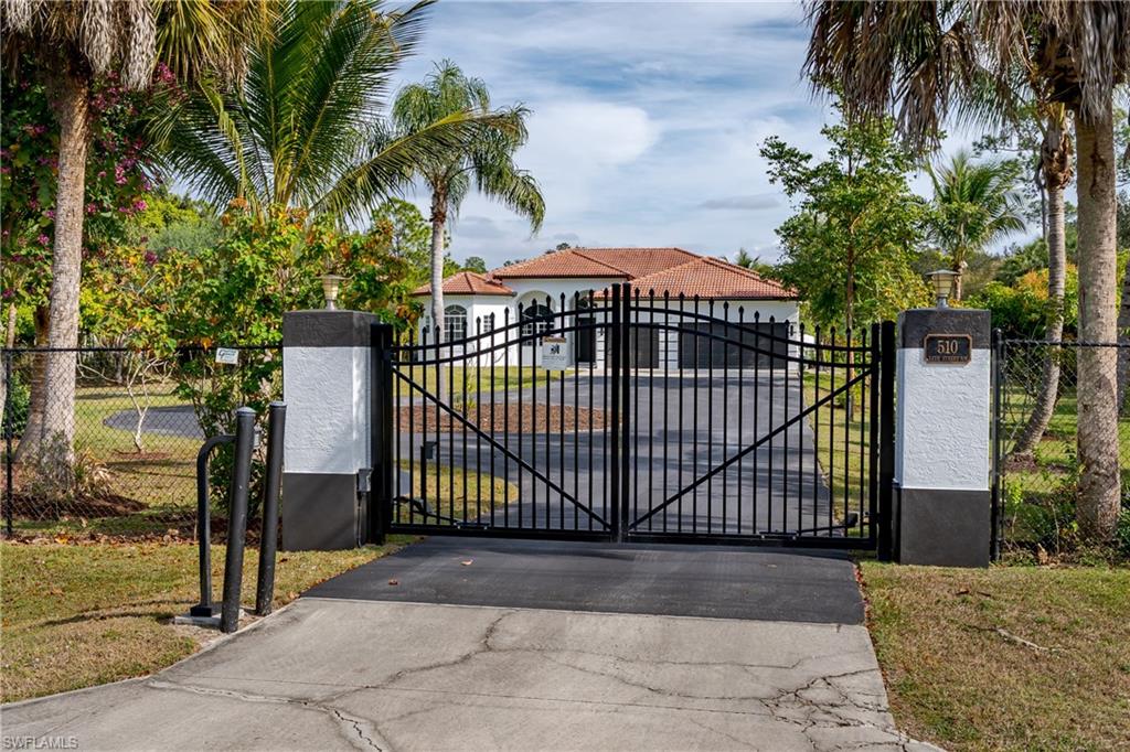 GOLDEN GATE ESTATES - Residential