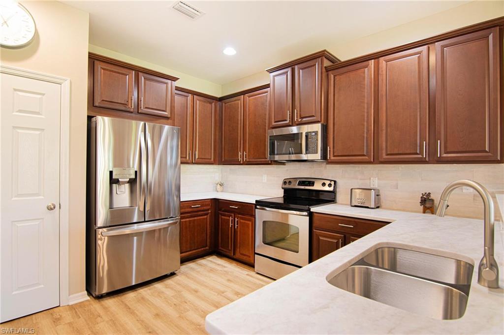 SANDOVAL - Residential