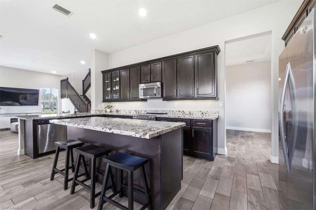 MAPLE RIDGE - Residential