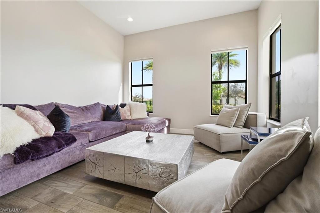 MAPLE RIDGE - Residential