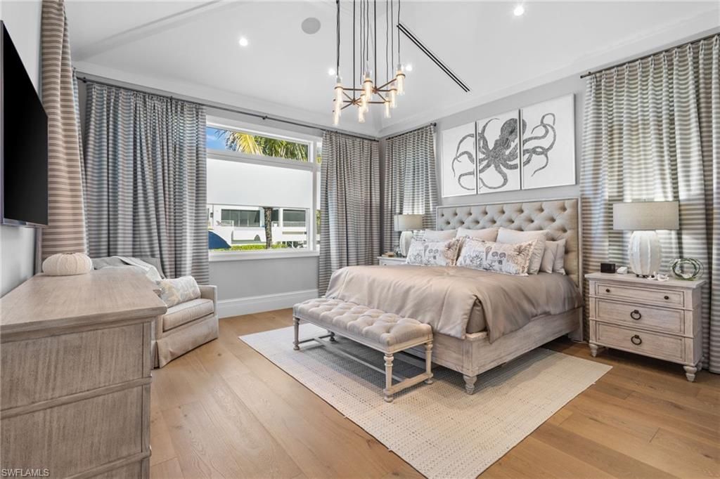 Photo of 103 Bayview AVE, NAPLES, FL 34108 (MLS # 225077829)