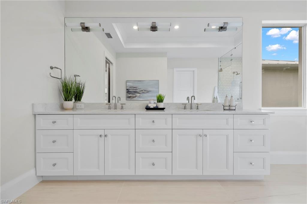 NAPLES PARK - Residential