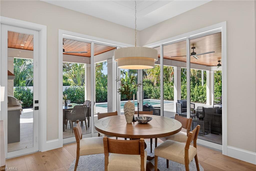 NAPLES PARK - Residential